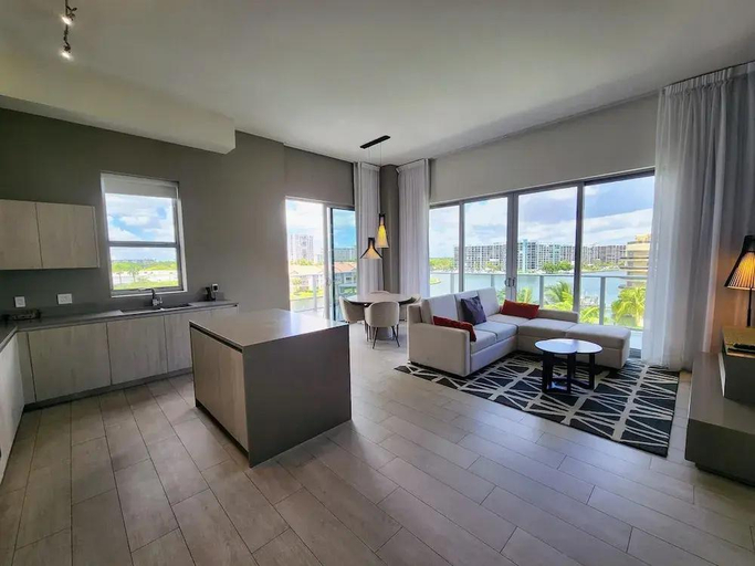 Others 3, HH Exclusive Condos by Cielo Stays, Broward