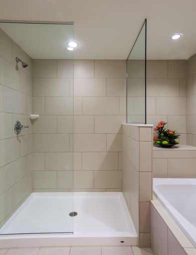 Bathroom, Comanche Red River Hotel & Casino, Cotton