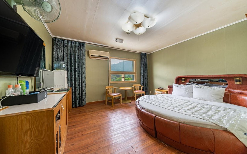 Bedroom 2, Pocheon Ildong Hite, Pocheon
