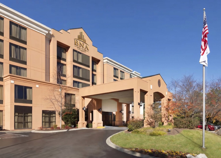 Exterior & Views, BNA Suites, Davidson