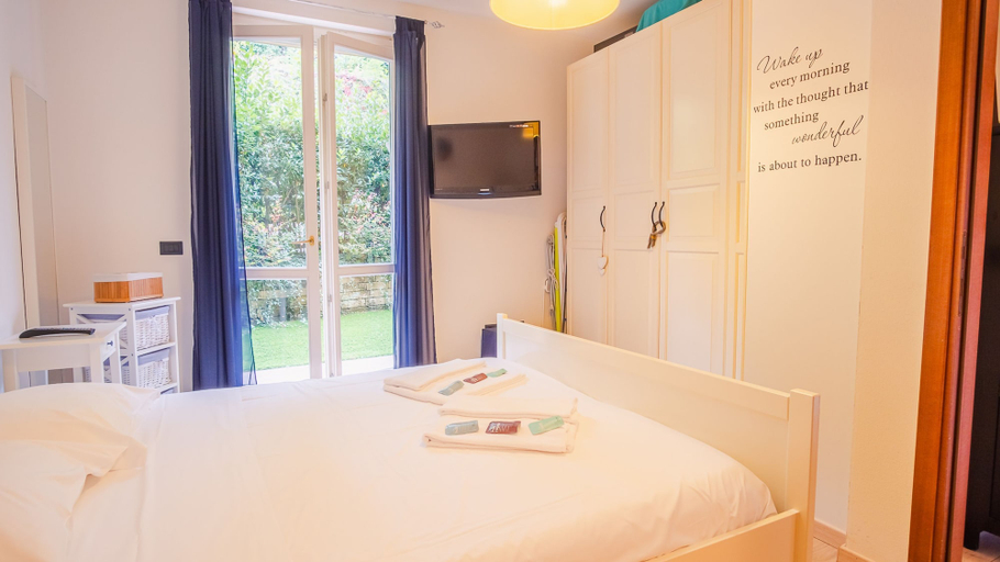 Bedroom 4, La Terrazza sul Lago - Italian Homing, Brescia