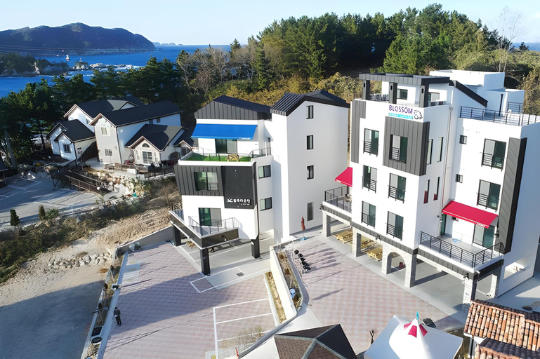 Exterior & Views 5, Samcheok Blue Mountain Pension, Samcheok