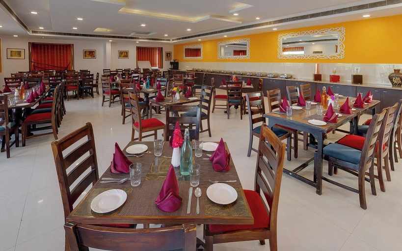 Food & Drinks 5, Bhanwar Singh Palace, Ajmer