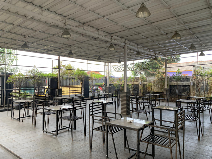Food & Drinks 4, Charaka Hotel, Cianjur