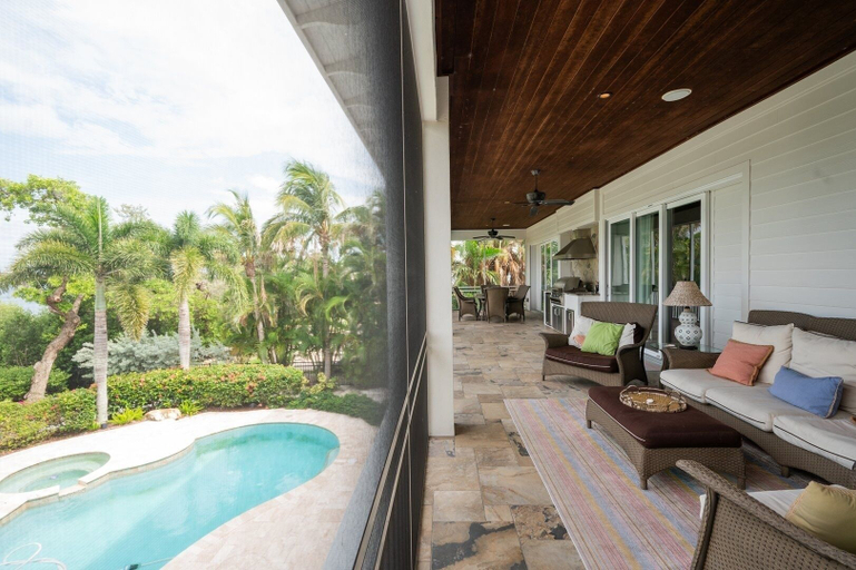 Pool, Dockside Darling 3 Bedroom Home by RedAwning, Manatee