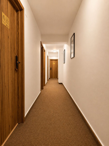 Others 5, Monte Carlo Palace Rooms, Municipiul Bucuresti