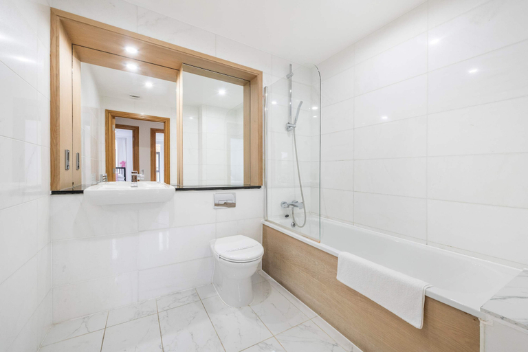 Room 4, The Kings Residence - St Pancras - by Frankie Says, London
