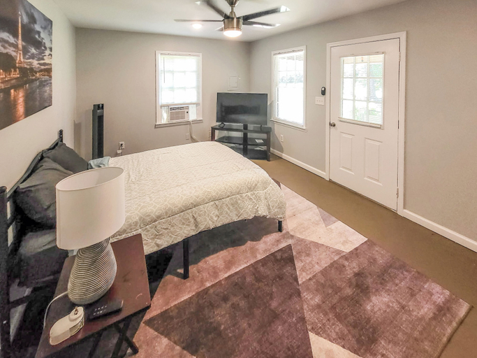 Room 5, 5 bedrooms 3bath Cozy Home, Houston