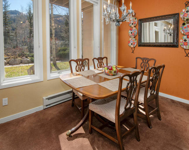 Dining 3, Sun Vail 12e, 2BD Condo With Vail Mountain Views, Eagle
