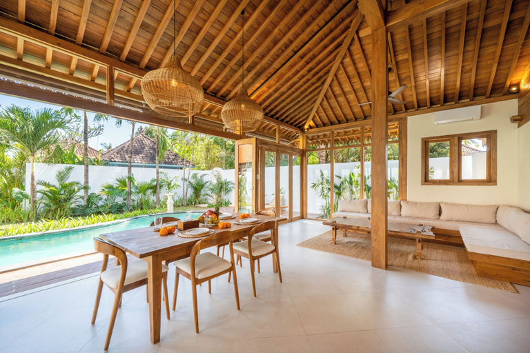Outdoor dining 4, Villa Nirwana, Klungkung