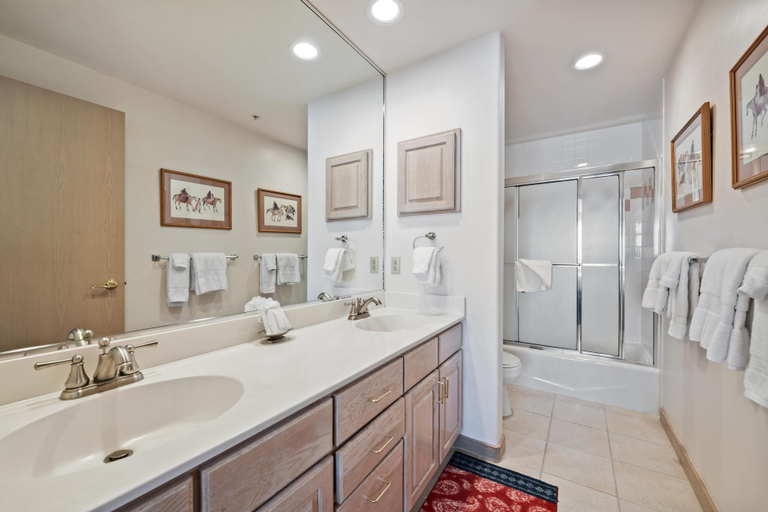 Bathroom 3, Borders Lodge U402 3BD Beaver Creek Ski-in, Ski-out Condo, Eagle