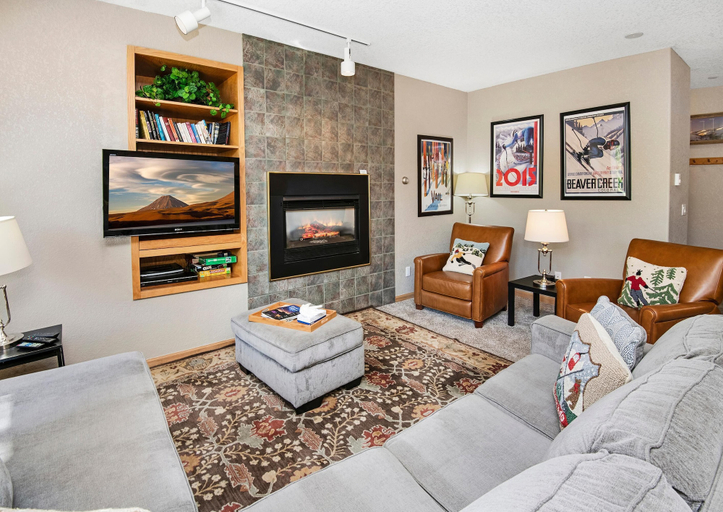 Living area 3, Sun Vail 13e, 2bd, 2BA Condo With Vail Mountain Views, Eagle