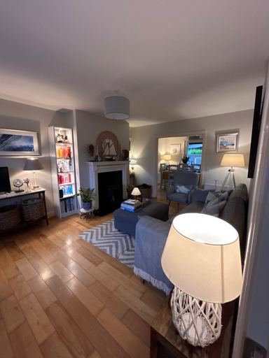 Primary image, House Sleeps 6 With Parking and Patio