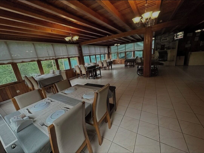 Dining 3, Özde Dağ Evi