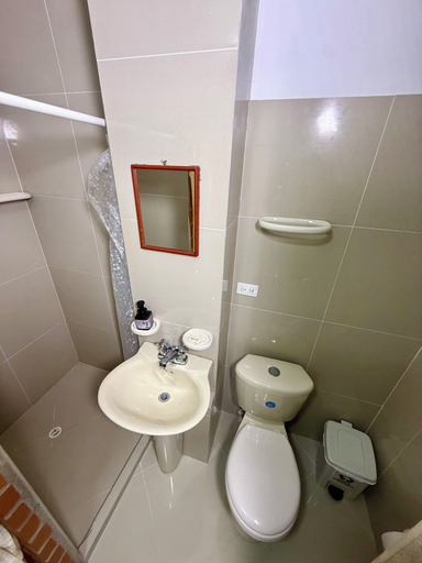 Bathroom 3, Living Montes, Medellín