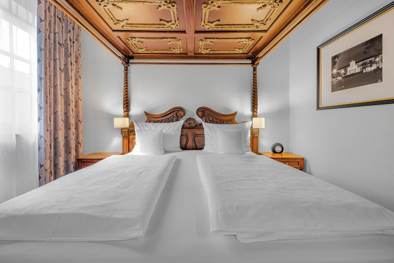 Bedroom 4, KING's HOTEL Center Superior, München