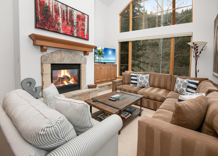 Living area 5, Aspenwood 301, 3BD Condo in Arrowhead, Eagle