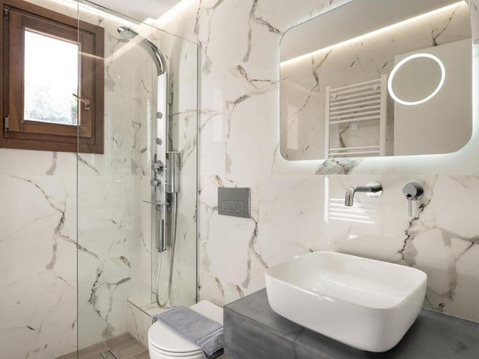 Bathroom 5, Anerada Hotel Kalavrita, West Greece