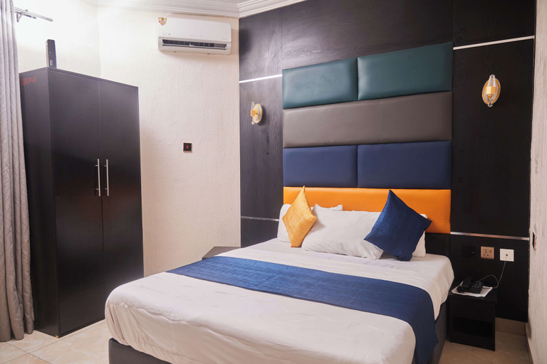 Room 5, IBK's Hotels and Suites, Obio/Akp
