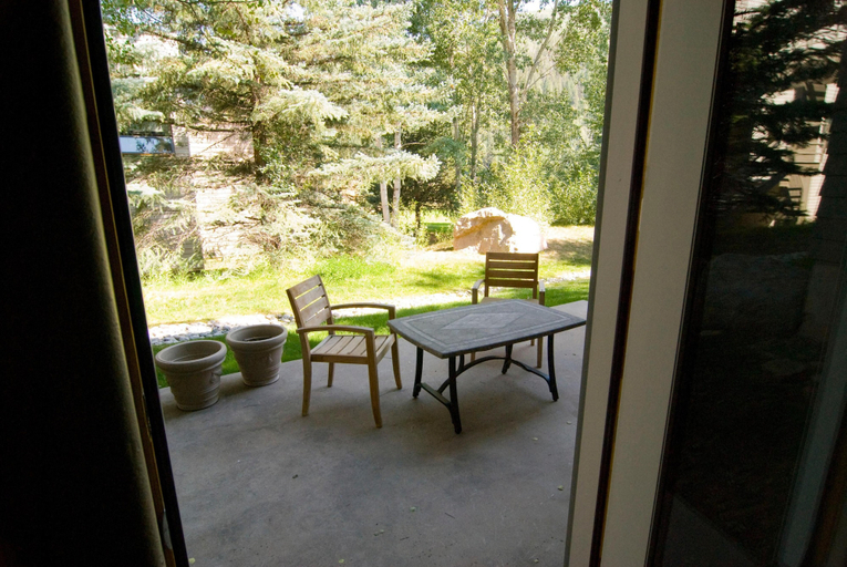 Interior 2, Savoy Villas 4D, 3BD Vail Condo With Garage, Eagle