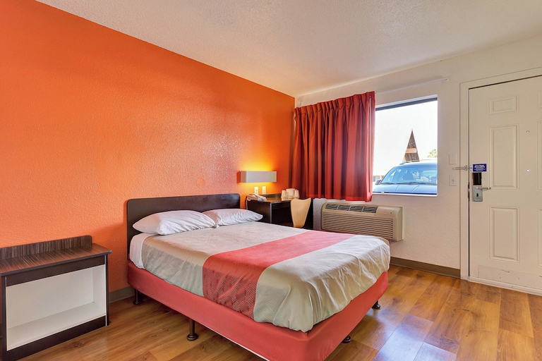 Bedroom 3, Motel 6 – Santa Rosa, CA - South, Sonoma