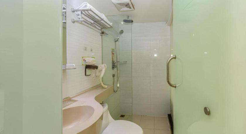 Bathroom 3, Shell Hotel Shanghai Expo Changqing Road Metro Station, Shanghai