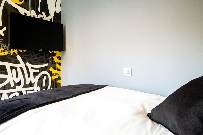 Room 5, Luxury rooms at Leigh Road, Hampshire