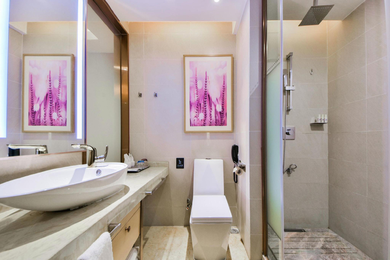 Bathroom 4, Lavande Hotel Dali High-Speed Railway Station Erhai Park, Dali Bai