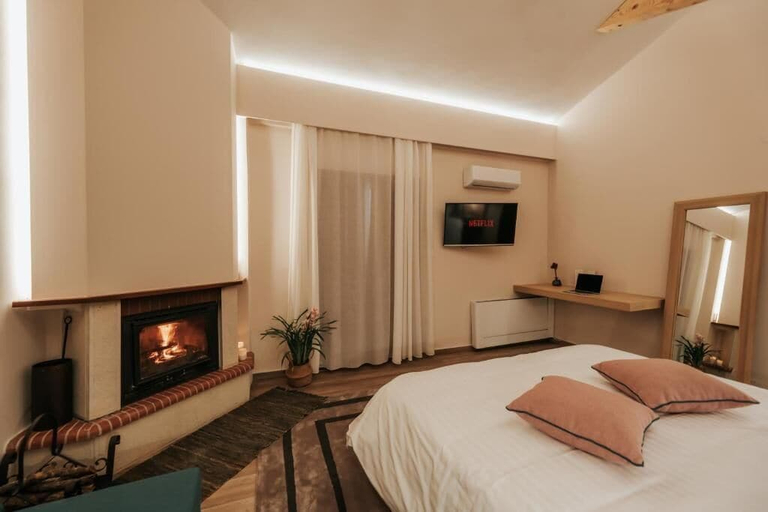 Bedroom 4, Anerada Hotel Kalavrita, West Greece