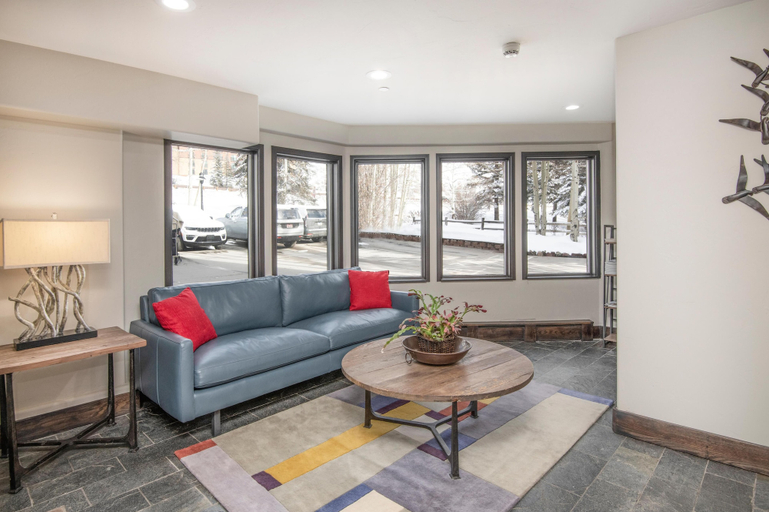 Living area 2, Westwind 407 3BD 2BA Gold Condo in Vail Lionshead Village, Eagle