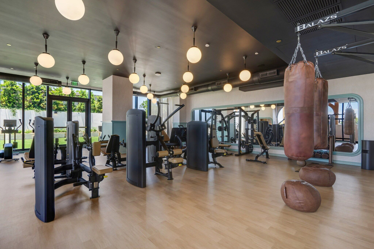 Fitness facility 3, Luxury Miami 1BR Apt with Pool, Miami-Dade
