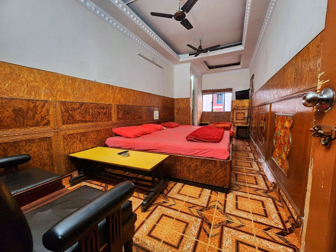 Room 2, Meena Guest House, Kolkata
