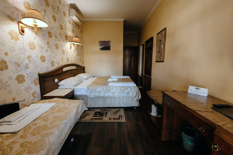Bedroom 2, Imperial Hotel, Gelendzhik gorsovet