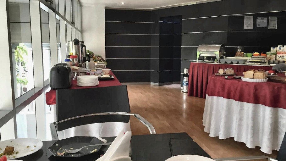 Food & Drinks, Hotel Pascana centro, Andrés Ibáñez