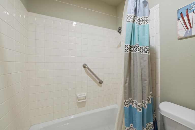 Bathroom 4, Westwind 405 4BD 3BA Gold Condo in Lionshead Village, Eagle
