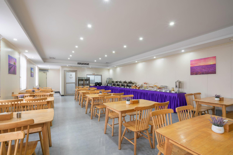 Food & Drinks 5, Lavande Hotel Maoming High-speed Railway Station Xinfu Road, Maoming
