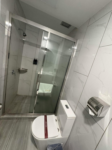 Bathroom 4, Quality Hotel Rooms with 1 to 4 Beds, Rotorua