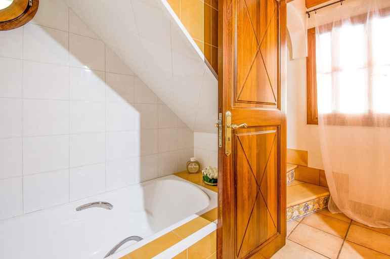 Bathroom 4, Finca Es Mua, Baleares