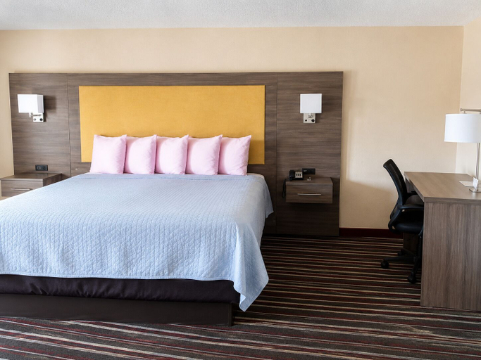 Bedroom 2, Legacy Inn Sumner, Sumner