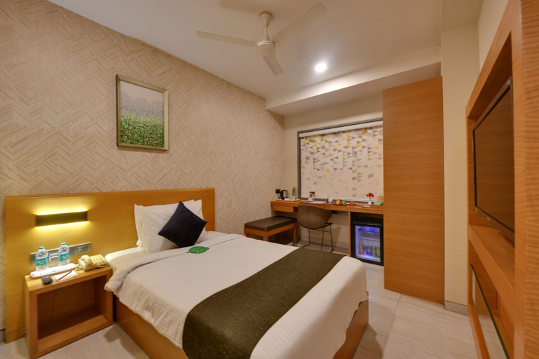 Bedroom 2, Hotel Suba Elite Vadodara, Vadodara
