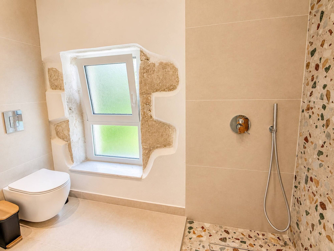 Bathroom 2, Fragkios Archontiko, 12 min to Beach 2BD 4PL 1BA, Crete