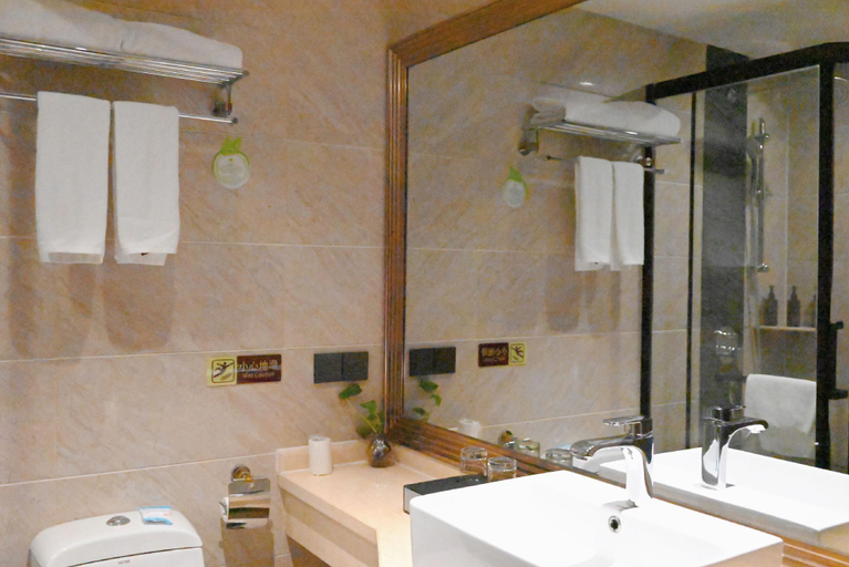 Bathroom 4, Vienna Hotel Guangxi Guilin 7-Star Wanda Plaza, Guilin