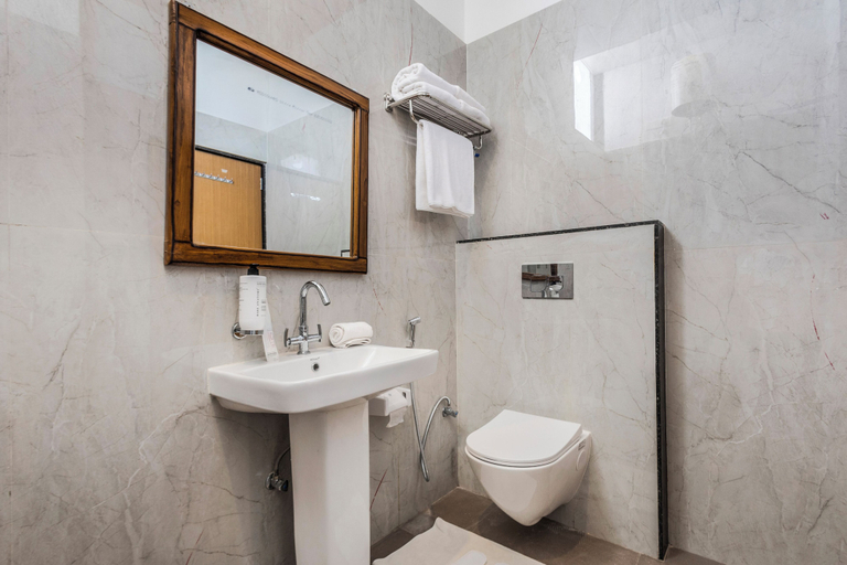 Bathroom 4, ELIVAAS Signature Hiara Rudraksha 6BHK, Udaipur