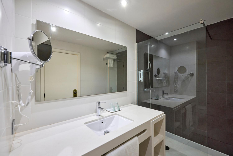Bathroom, Hotel Mariant Park, Baleares