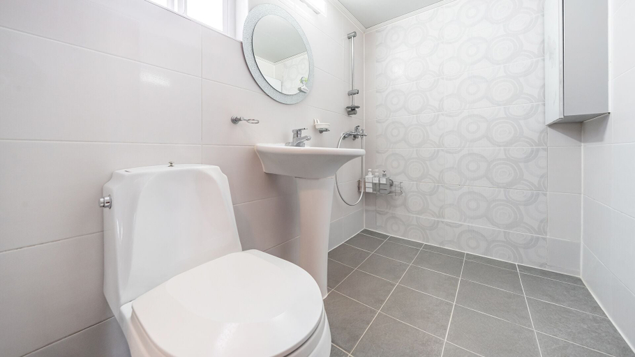 Bathroom 4, Yeongwol Nature & Retreat, Pyeongchang