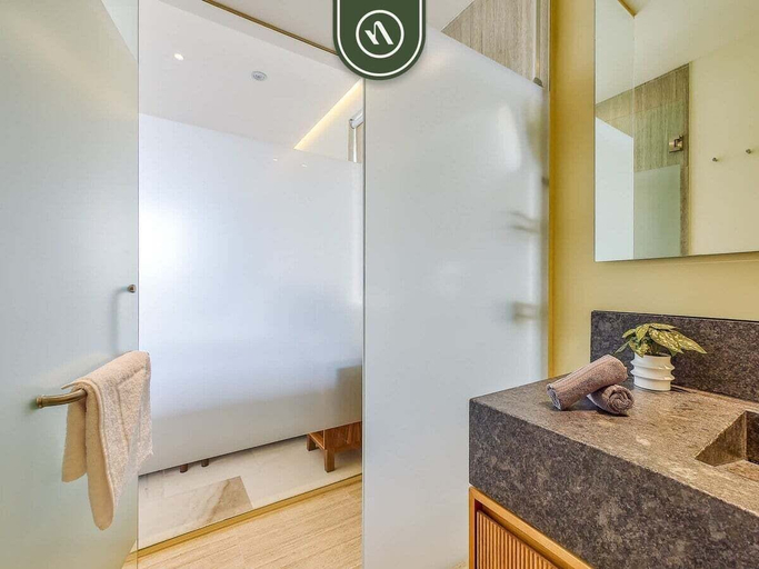 Bathroom 3, Mio Residences 206a Private Studio, Compostela
