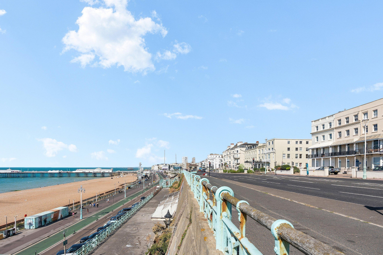 Room 3, Seaview Haven By My Getaways, Brighton and Hove