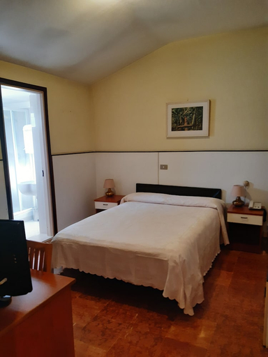 Bedroom 3, Hotel Mayorca, Milano