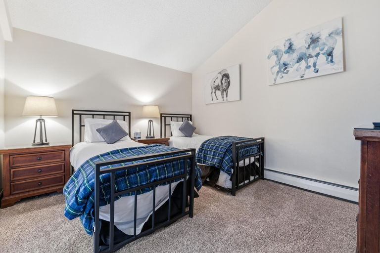 Room 3, Westwind 407 3BD 2BA Gold Condo in Vail Lionshead Village, Eagle
