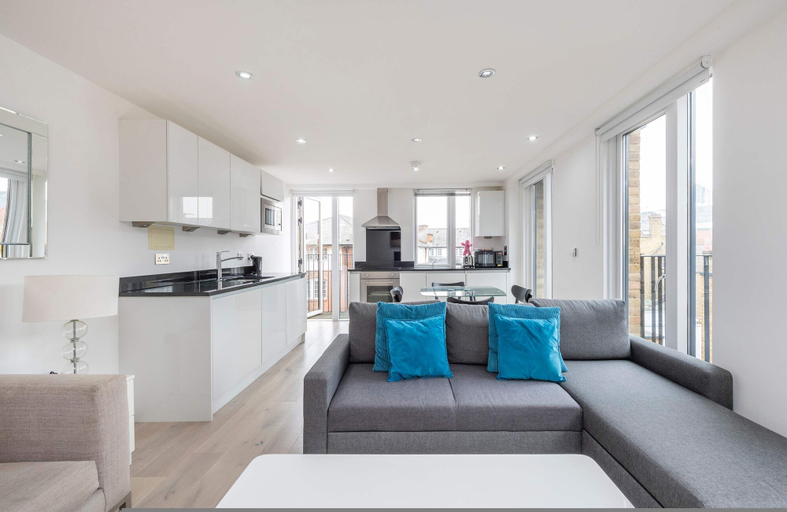 Room 5, The Kings Residence - St Pancras - by Frankie Says, London
